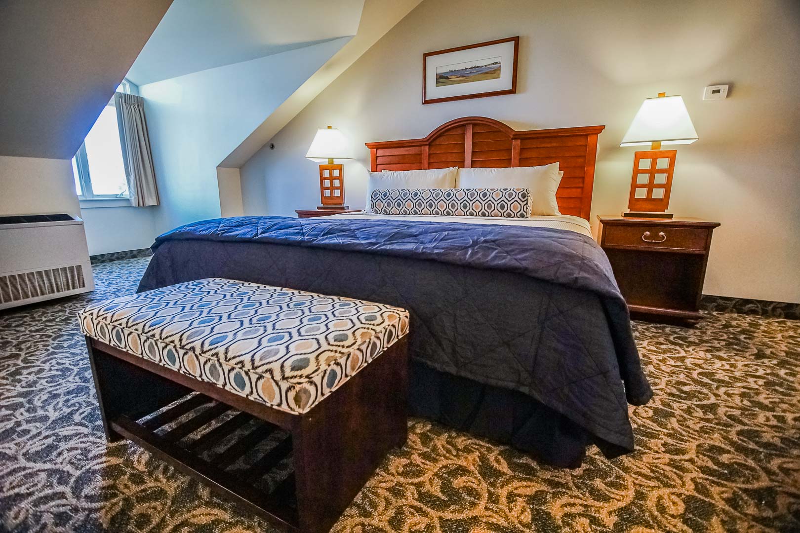An expansive master bedroom at VRI's Oceancliff Resort in Rhode Island.